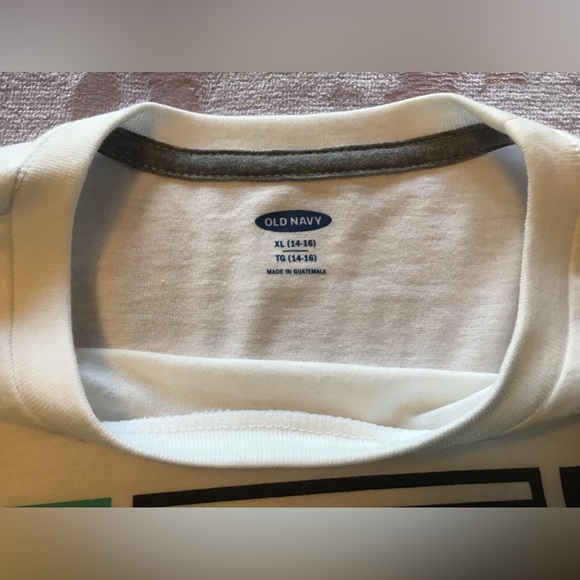 ✨✨ Old Navy Music Theme Long Sleeved Tee Size XL ✨✨ - Picture 3 of 4